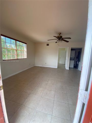 14250 NW 22nd Ave 4, Opa-locka, FL 33054