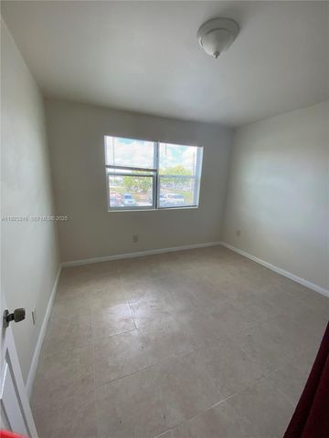 14250 NW 22nd Ave 4, Opa-locka, FL 33054