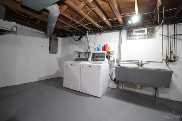 121 Cedar Lane, Hamilton, OH 45013