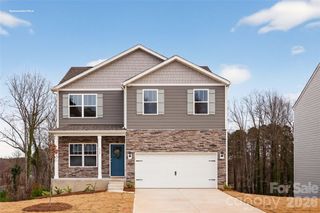 608 17th Avenue Drive NE, Hickory, NC 28601