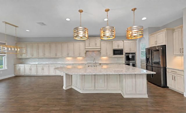 17807 HOWSMOOR PLACE, Lutz, FL 33559