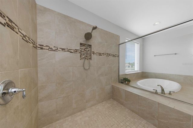17807 HOWSMOOR PLACE, Lutz, FL 33559