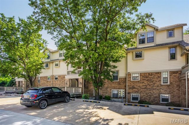 12975 Bryce Canyon Drive D, Maryland Heights, MO 63043
