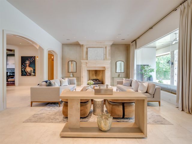 11527 Green Oaks Drive, Houston, TX 77024