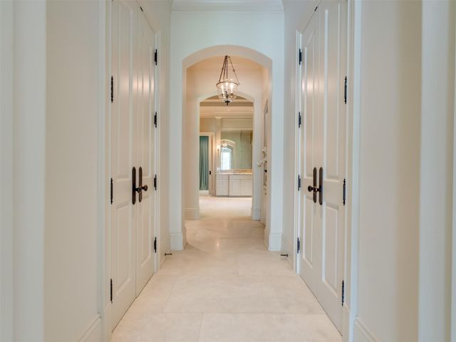11527 Green Oaks Drive, Houston, TX 77024