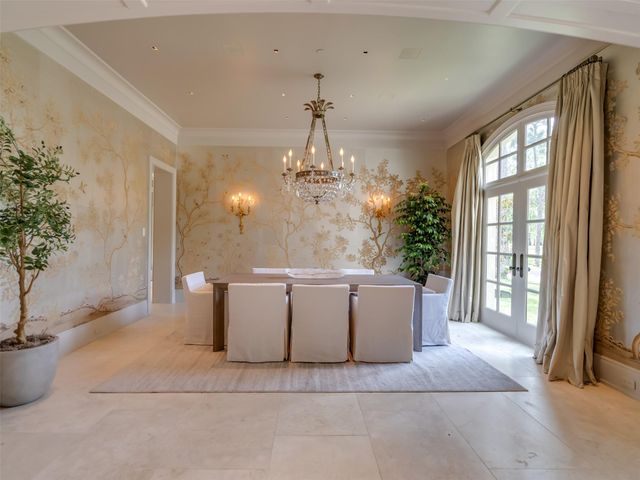 11527 Green Oaks Drive, Houston, TX 77024