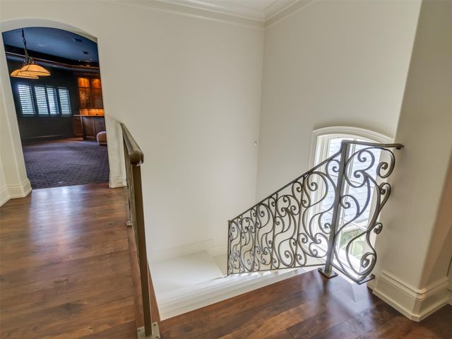 11527 Green Oaks Drive, Houston, TX 77024