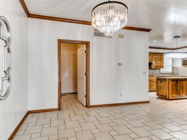 16516 Covington Manor, Edmond, OK 73012