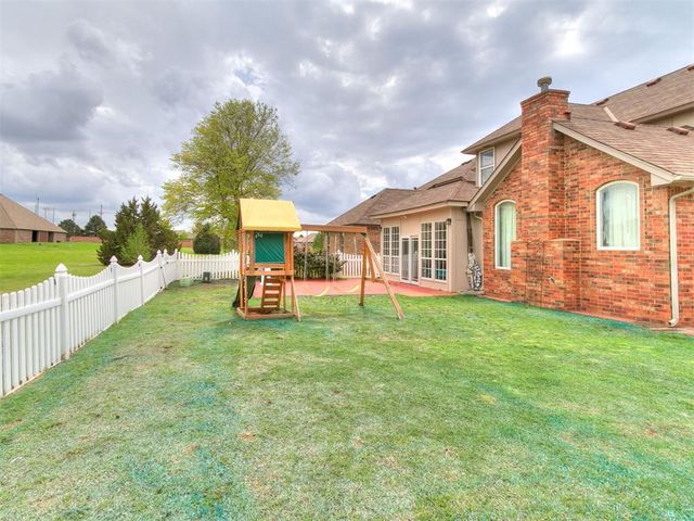 16516 Covington Manor, Edmond, OK 73012