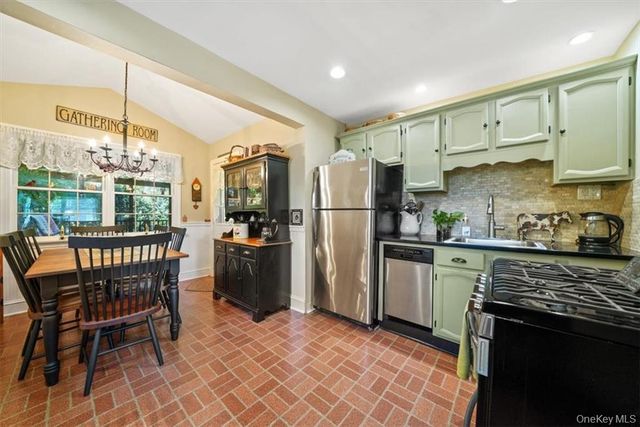 10 Bridge Street, Suffern, NY 10901