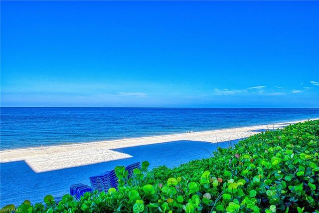 900 L Ambiance Cir Apt 106, Naples, FL 34108