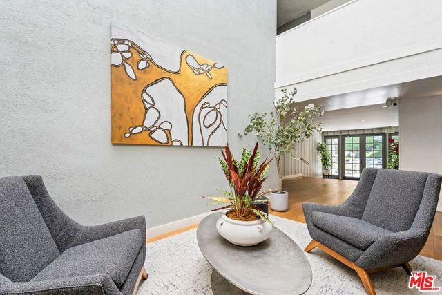 1134 Alta Loma Road 216, West Hollywood, CA 90069