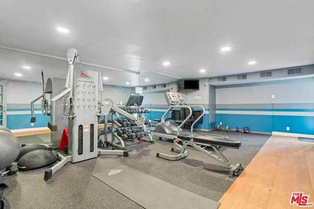 1134 Alta Loma Road 216, West Hollywood, CA 90069