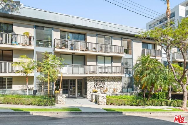 1134 Alta Loma Road 216, West Hollywood, CA 90069