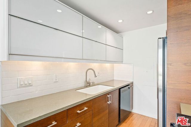 1134 Alta Loma Road 216, West Hollywood, CA 90069
