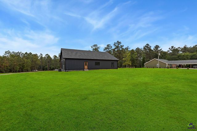 51 N Prong Rd, Swainsboro, GA 30401