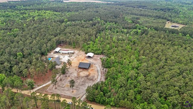 51 N Prong Rd, Swainsboro, GA 30401