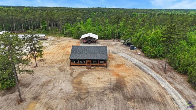 51 N Prong Rd, Swainsboro, GA 30401