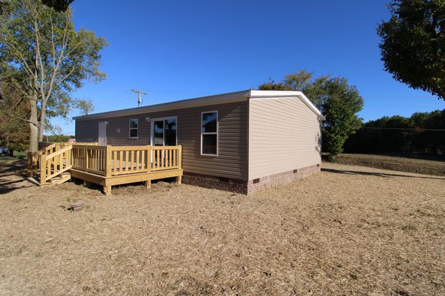 19692 Clay County Highway, Red Boiling Springs, TN 37150