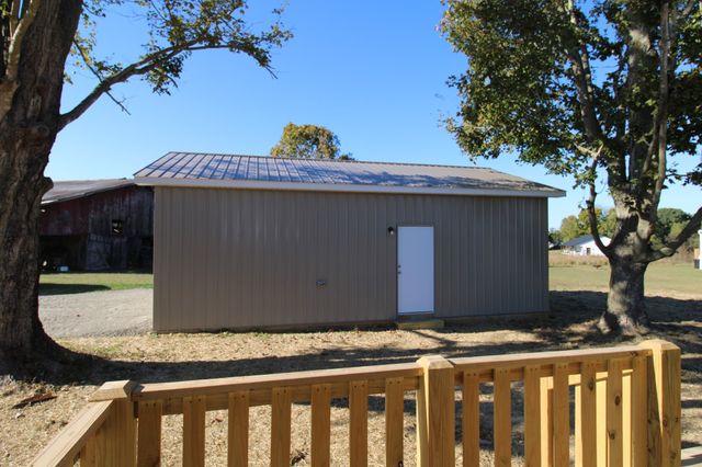 19692 Clay County Highway, Red Boiling Springs, TN 37150