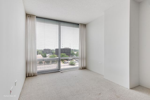 9725 Woods Drive 802, Skokie, IL 60076