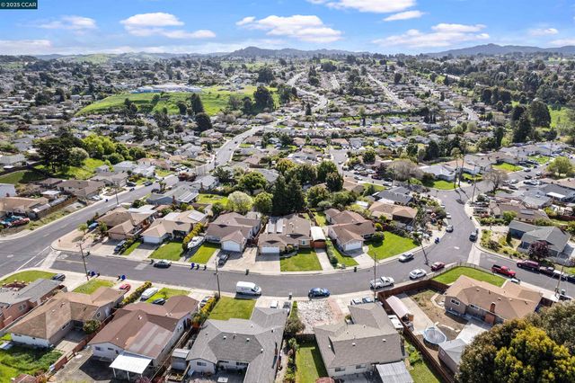 2715 Sargent Ave, San Pablo, CA 94806