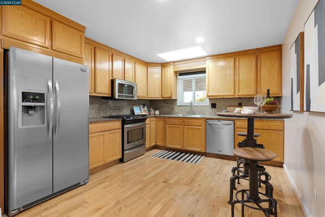 2715 Sargent Ave, San Pablo, CA 94806