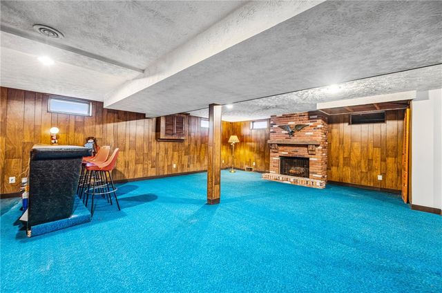 41 Shadywood Drive, Gates, NY 14606