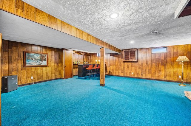 41 Shadywood Drive, Gates, NY 14606