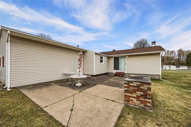 41 Shadywood Drive, Gates, NY 14606