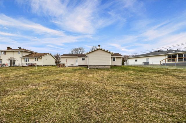 41 Shadywood Drive, Gates, NY 14606