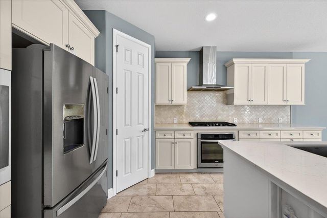 11642 N Bella Vita Avenue, Fresno, CA 93730