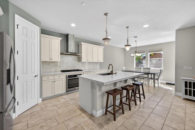 11642 N Bella Vita Avenue, Fresno, CA 93730