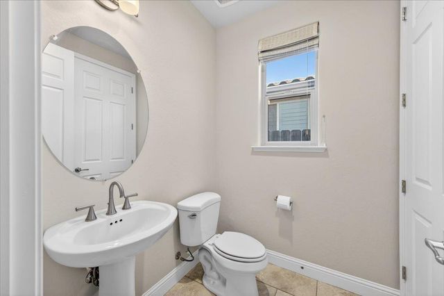 11642 N Bella Vita Avenue, Fresno, CA 93730