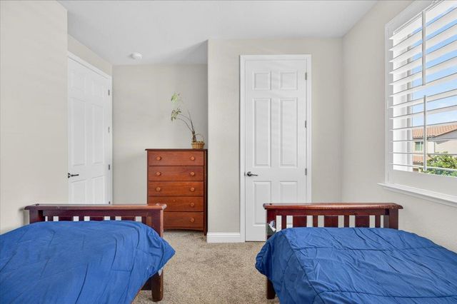 11642 N Bella Vita Avenue, Fresno, CA 93730