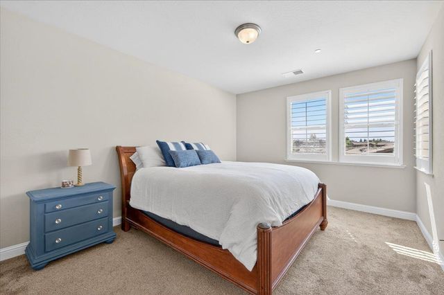 11642 N Bella Vita Avenue, Fresno, CA 93730