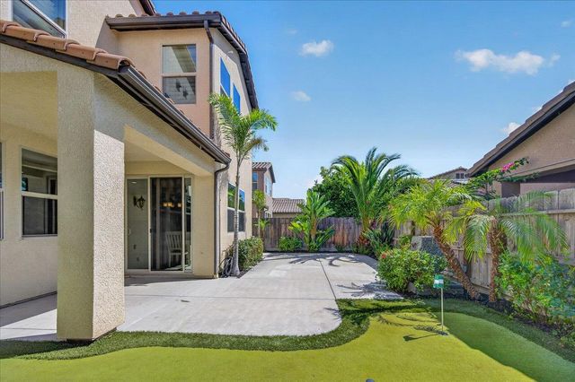 11642 N Bella Vita Avenue, Fresno, CA 93730