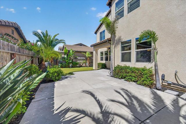 11642 N Bella Vita Avenue, Fresno, CA 93730