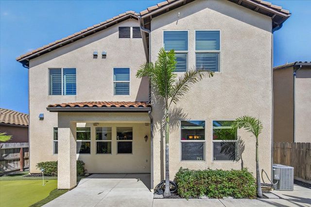 11642 N Bella Vita Avenue, Fresno, CA 93730