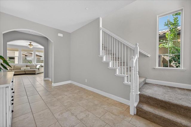 11642 N Bella Vita Avenue, Fresno, CA 93730