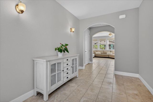 11642 N Bella Vita Avenue, Fresno, CA 93730