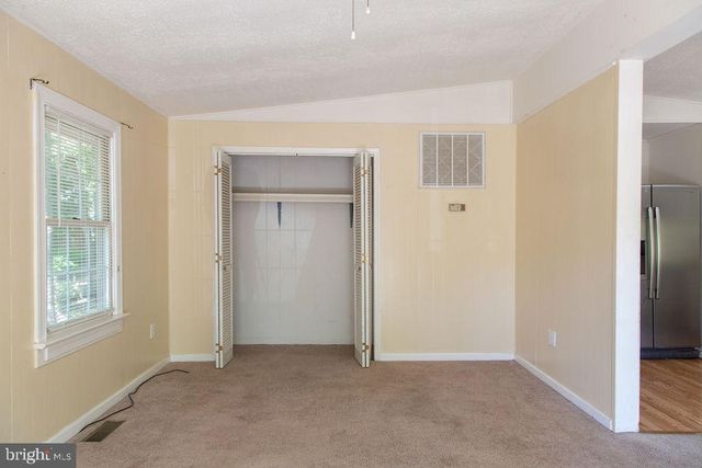 207 CREEKSIDE DR, Locust Grove, VA 22508