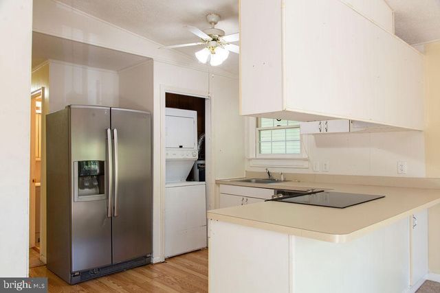 207 CREEKSIDE DR, Locust Grove, VA 22508