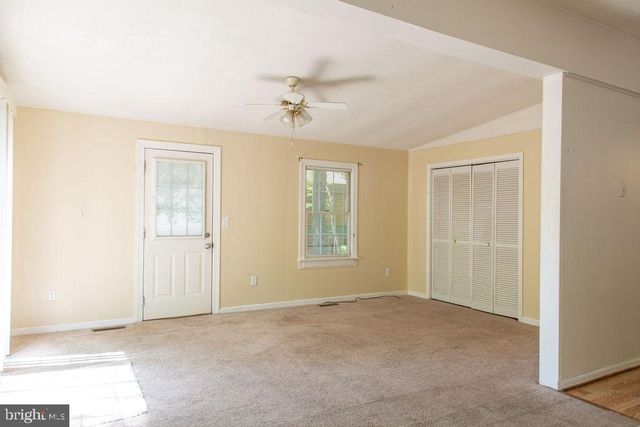 207 CREEKSIDE DR, Locust Grove, VA 22508