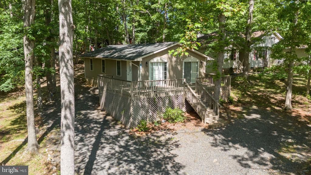 207 CREEKSIDE DR, Locust Grove, VA 22508