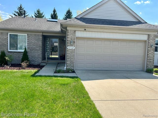 41537 Greenspire Drive, Clinton Township, MI 48038