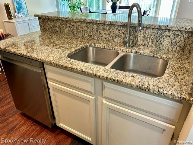 41537 Greenspire Drive, Clinton Township, MI 48038