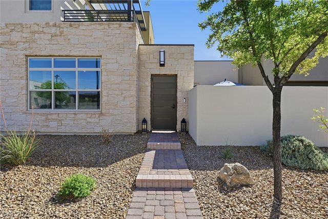 4238 Swift Street, Las Vegas, NV 89135