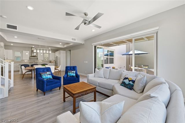 4238 Swift Street, Las Vegas, NV 89135