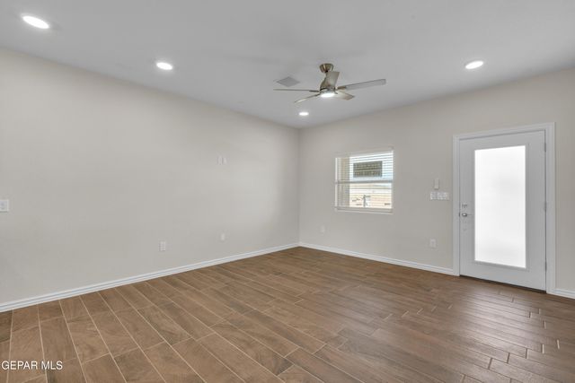 7313 John Gerald Way, El Paso, TX 79934